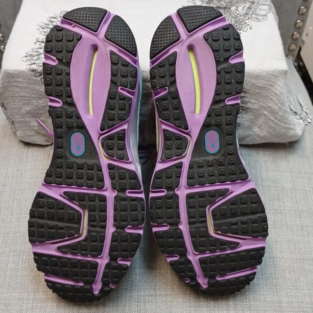 Nike Purple and Teal Sneakers Size 7 - Picture 7 of 13